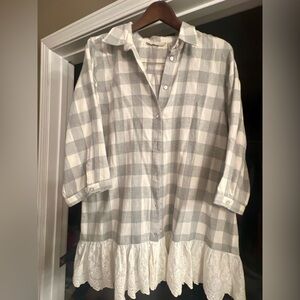 Soft Surroundings Gray and Cream Plaid Blouse